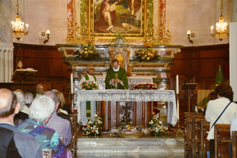 Durante l'eucarestia.